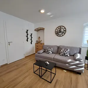 Tea Apartman