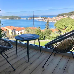 Beautiful View With Garage Space Apartman