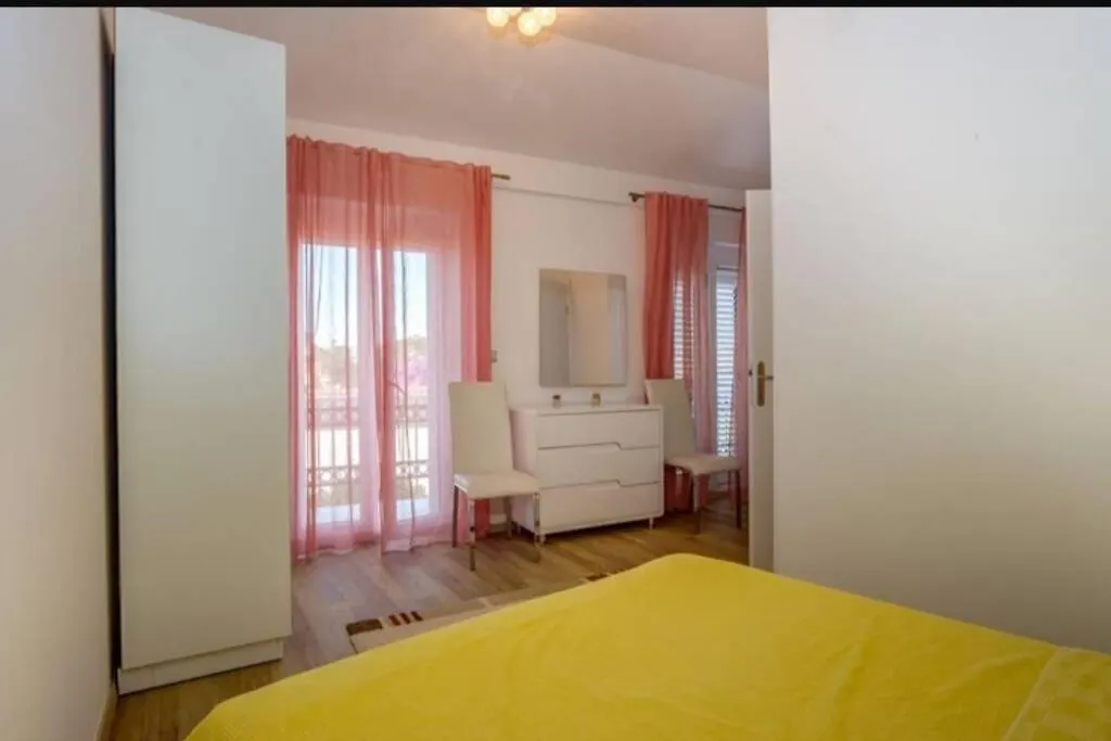Apartment Lovely House, Near City Center, Mali Lošinj Kroatien